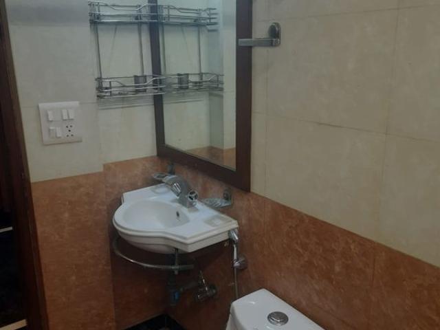 Flat for rent in Deri