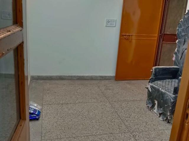 Property for rent in Deri