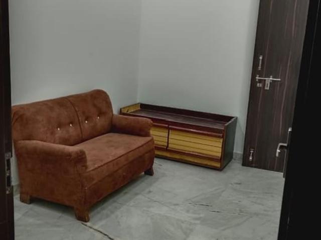 Property for rent in Deri