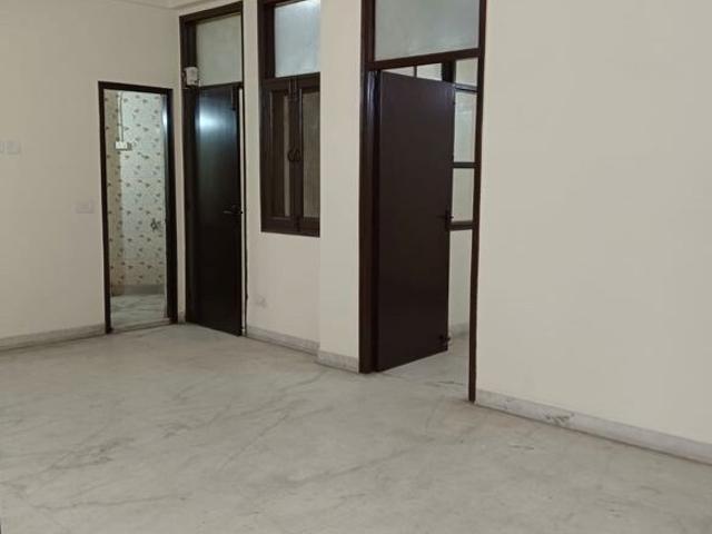 Property for rent in Deri