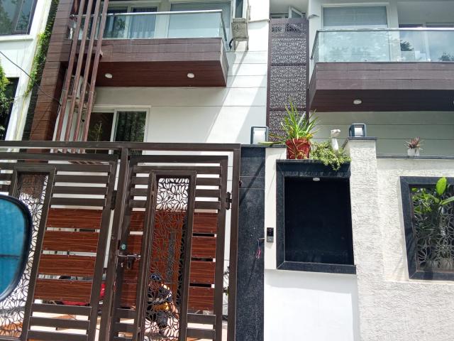Property for sale in Deri