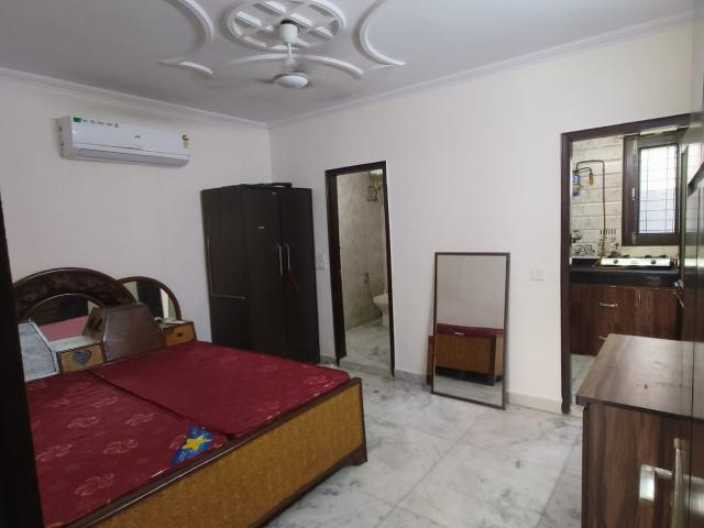 Property for rent in Deri