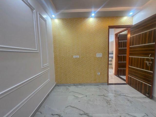 Property for rent in Deri