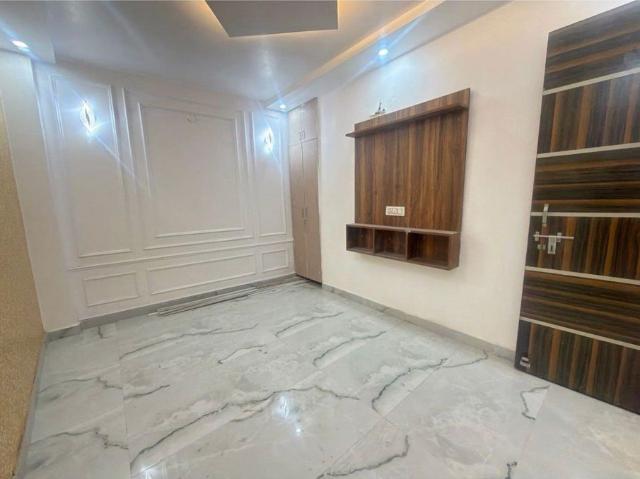 Property for rent in Deri