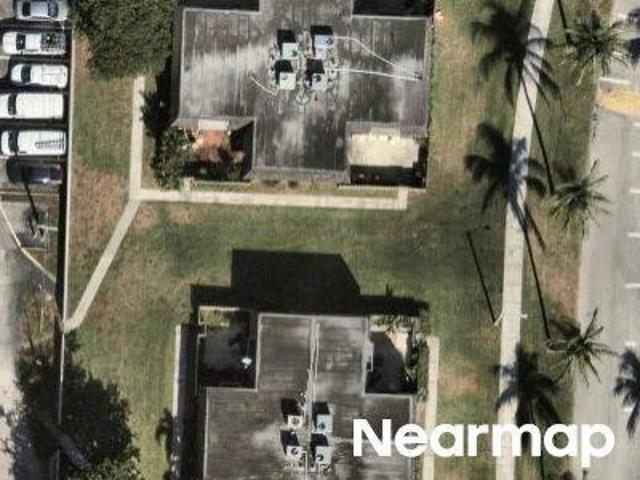 Townhouse for sale in Lake Worth