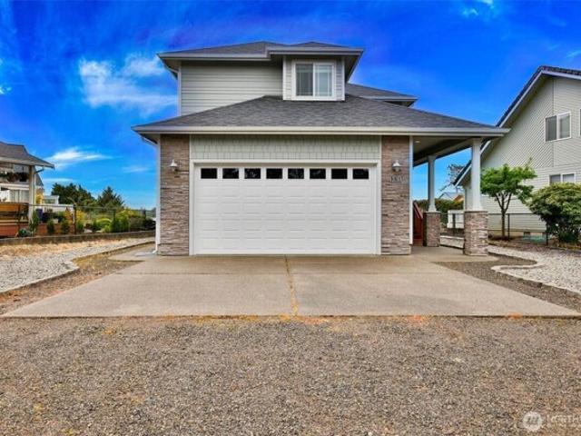 House for sale in Ocean Shores
