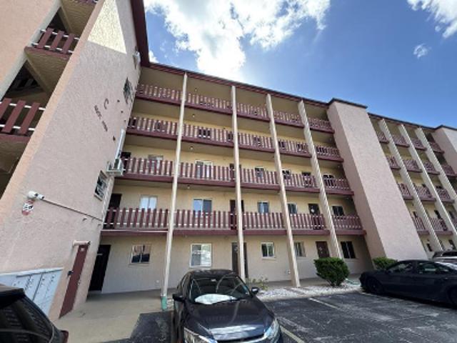 Condo for sale in Cedar Hammock, South Bradenton