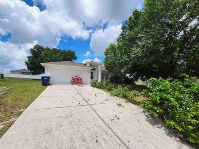 House for sale in Mascotte, Florida