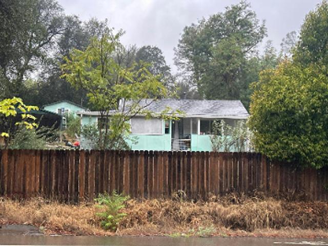 House for sale in Shasta, California