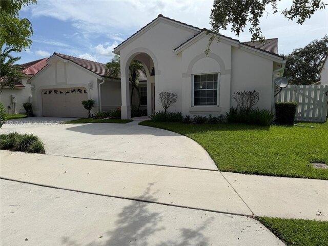 House for sale in Weston House for sale in Weston