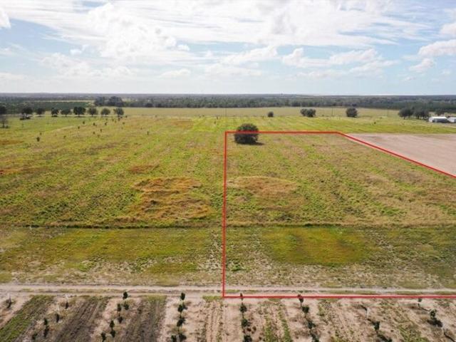 Land for sale in Fort Meade