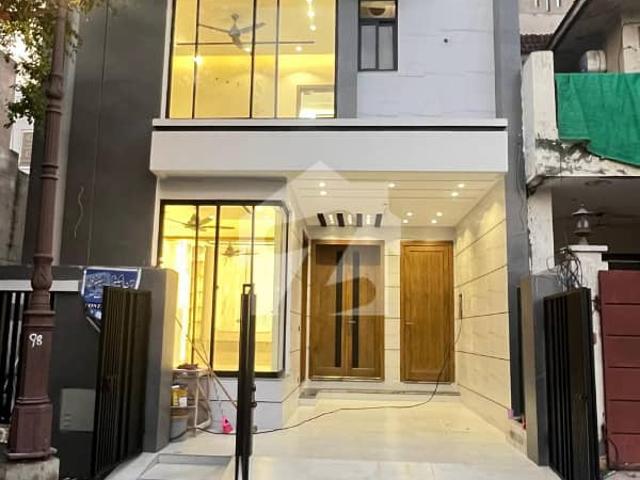 House for sale in لاہور, لاہور ڈویژن