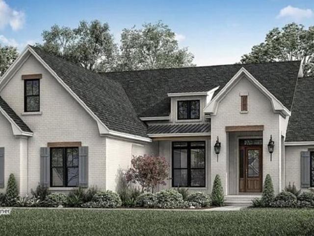 House for sale in Guntersville, Alabama