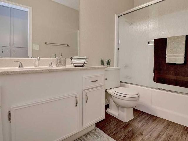 Apartment for rent in Santa Ana, California