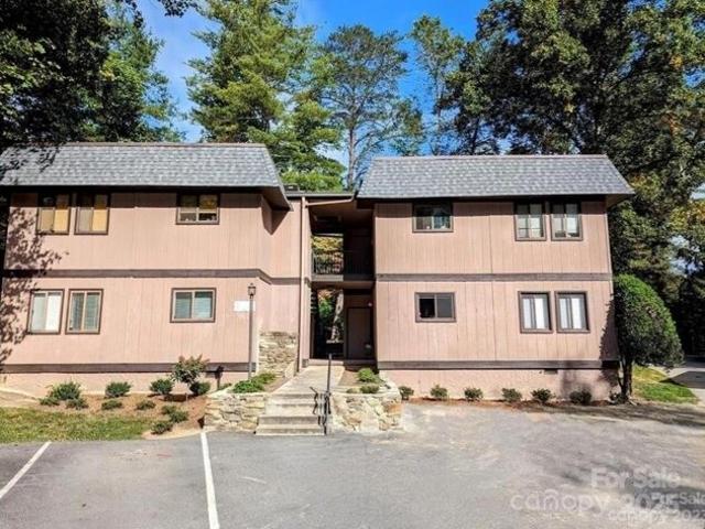 Condo for sale in Hendersonville