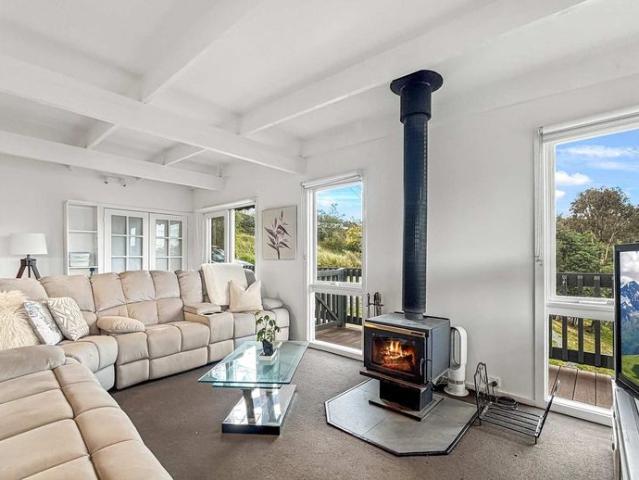 House for rent in Goughs Bay, Victoria