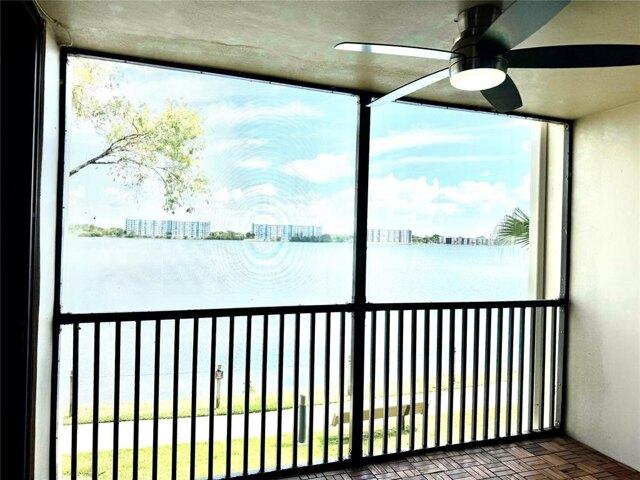 Condo for sale in Oakland Park