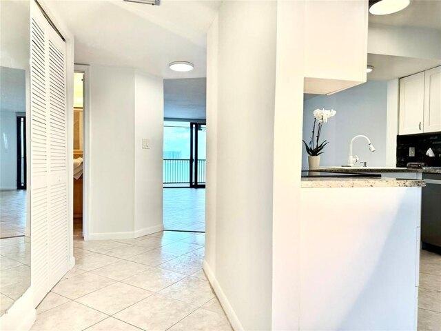 Condo for sale in Oakland Park Condo for sale in Oakland Park