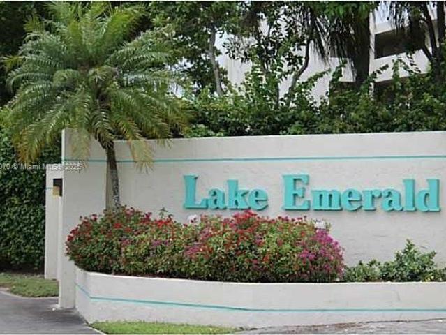 Condo for sale in Oakland Park