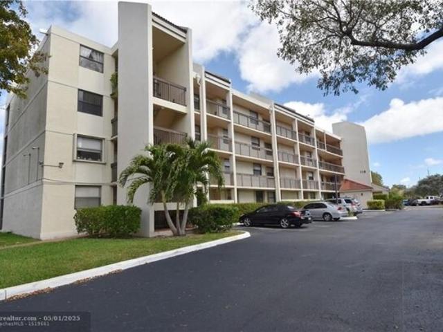 Condo for sale in Oakland Park