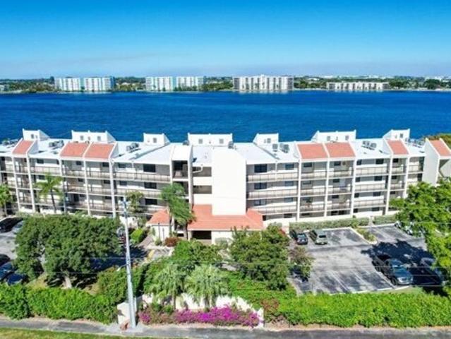 Condo for sale in Oakland Park