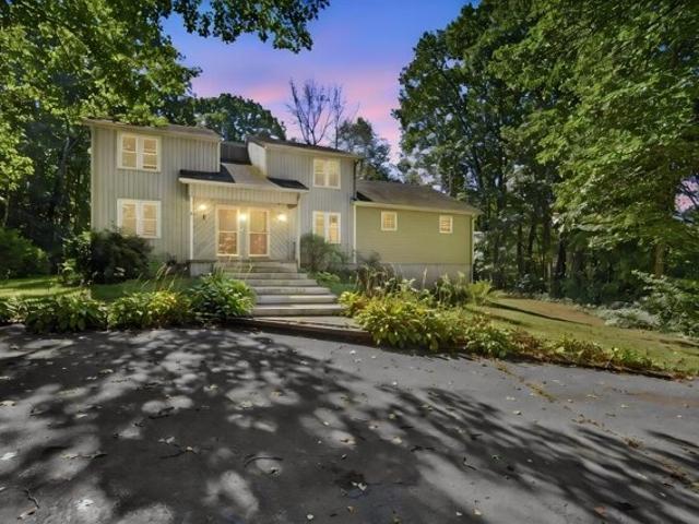 House for sale in Wales, Hampden County
