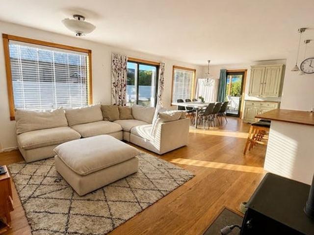 House for rent in Otakou