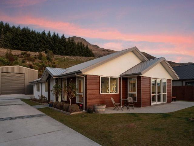 House for rent in Queenstown House for rent in Queenstown