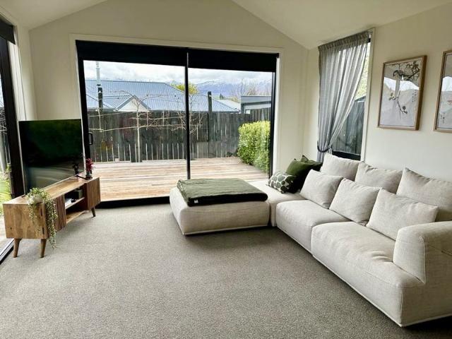 House for rent in Lake Hayes Estate, Queenstown-Lakes District