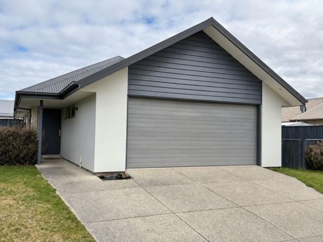 House for rent in Otakou