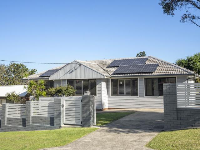 House for rent in Lake Heights, Wollongong City Council