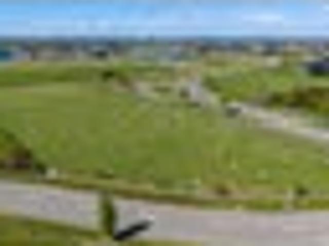 Land for sale in Canterbury