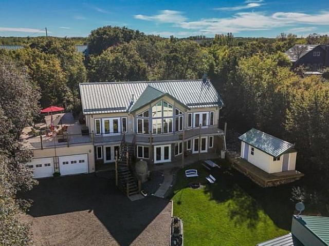 House for sale in Wedgewood, Alberta