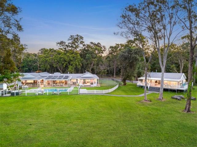 Cottage for sale in Kings Creek, Queensland