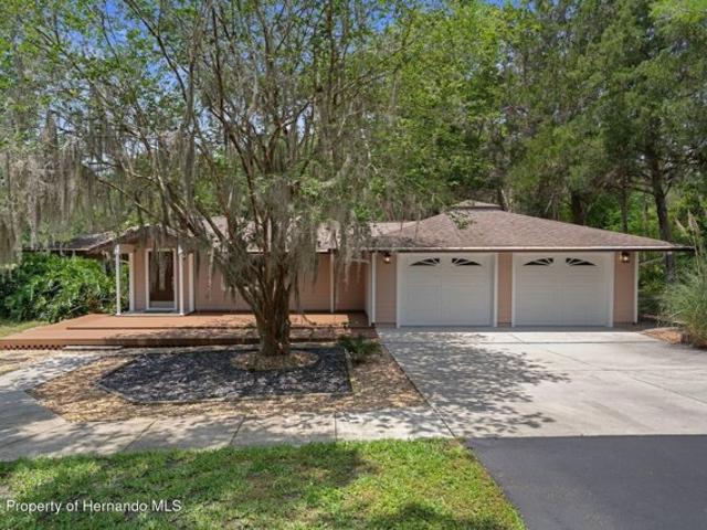 House for sale in Brooksville
