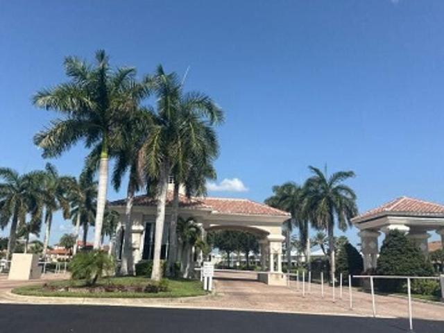 House for sale in Cape Coral, Florida
