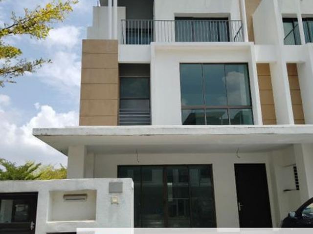 House for sale in Tanjong Sepat, Selangor