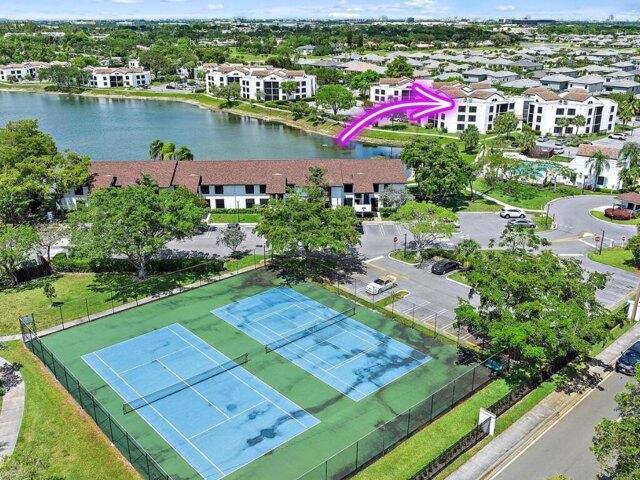 Condo for sale in Oakland Park