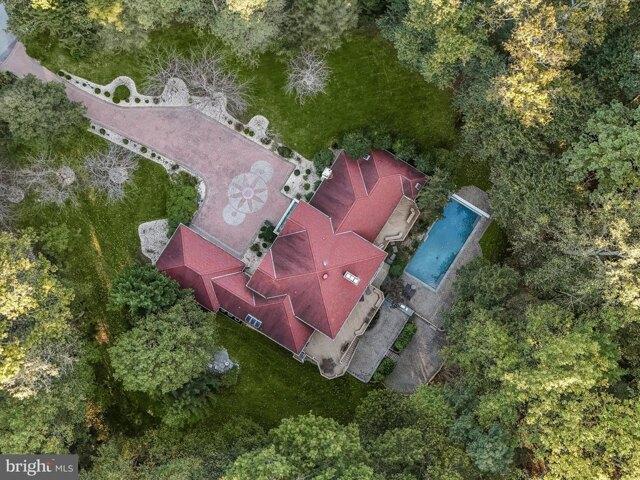 House for sale in Potomac