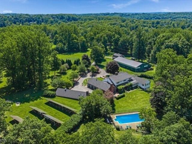 House for sale in Far Hills, New Jersey