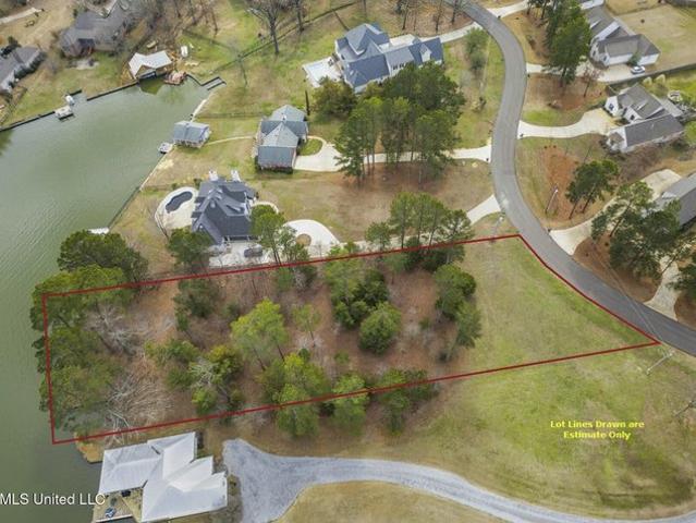 Land for sale in Madison, Mississippi
