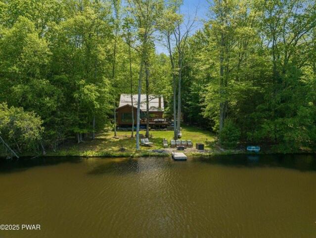 House for sale in Greentown