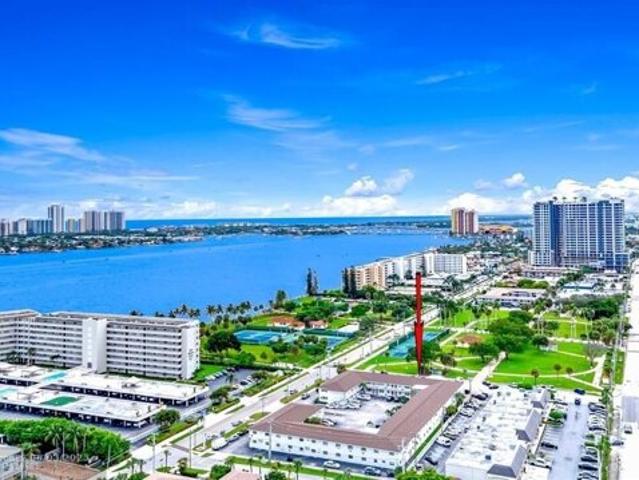 Condo for sale in Lake Park