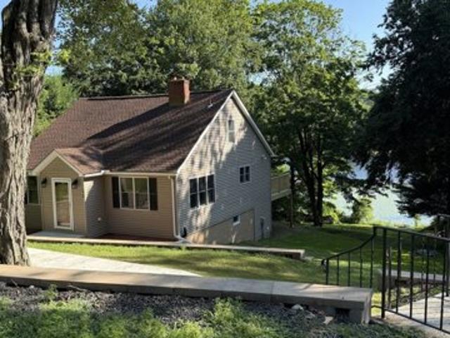 House for sale in Middlebury, Naugatuck Valley Planning Region