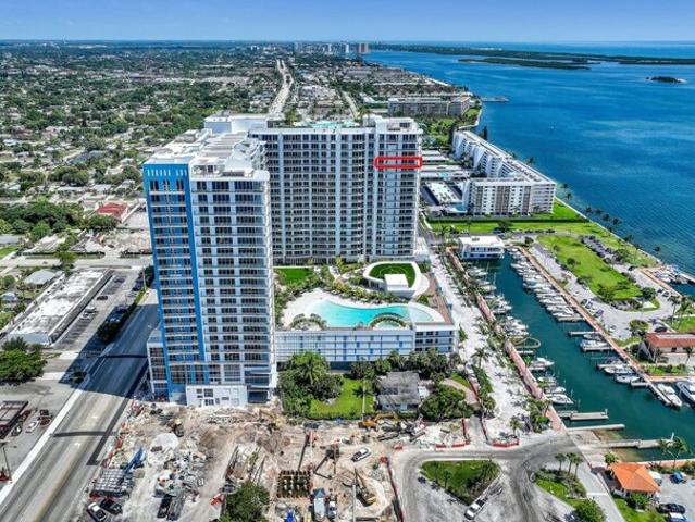 Condo for sale in Lake Park