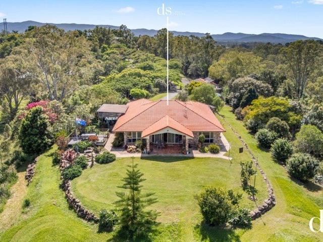 House for sale in Villeneuve, Queensland