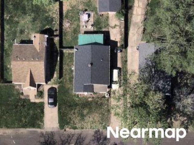 House for sale in Pekin, Illinois