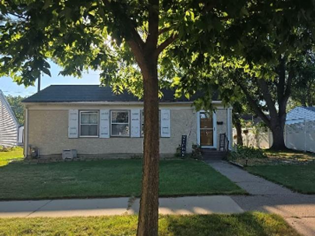House for sale in Greater East Side, Ramsey