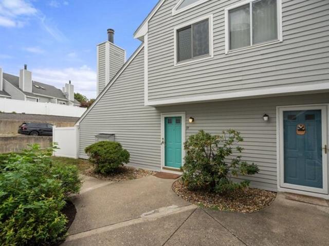 Condo for sale in Weymouth, Massachusetts