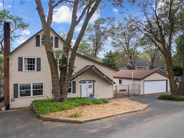 House for sale in Cedar Glen, California